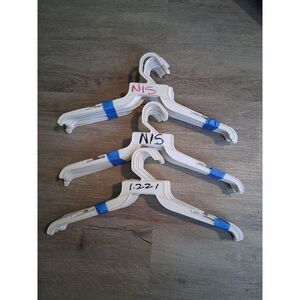 Lot of 39 Hangers Thin Plastic White 16" Wide